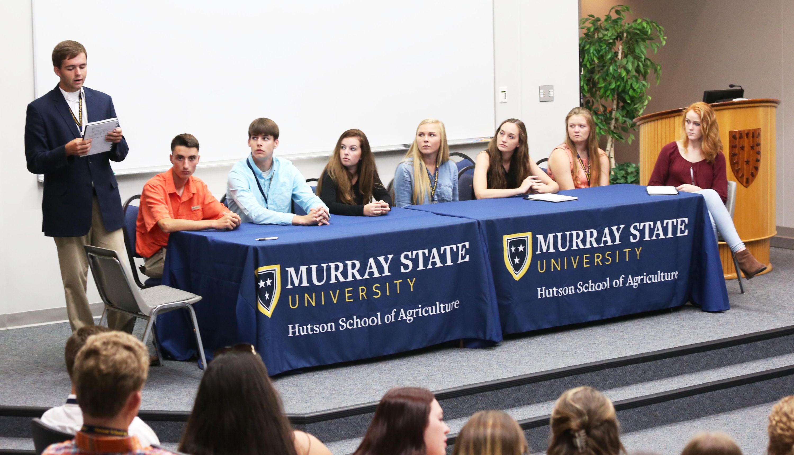 Murray State IFAL students participate in discussion meet.