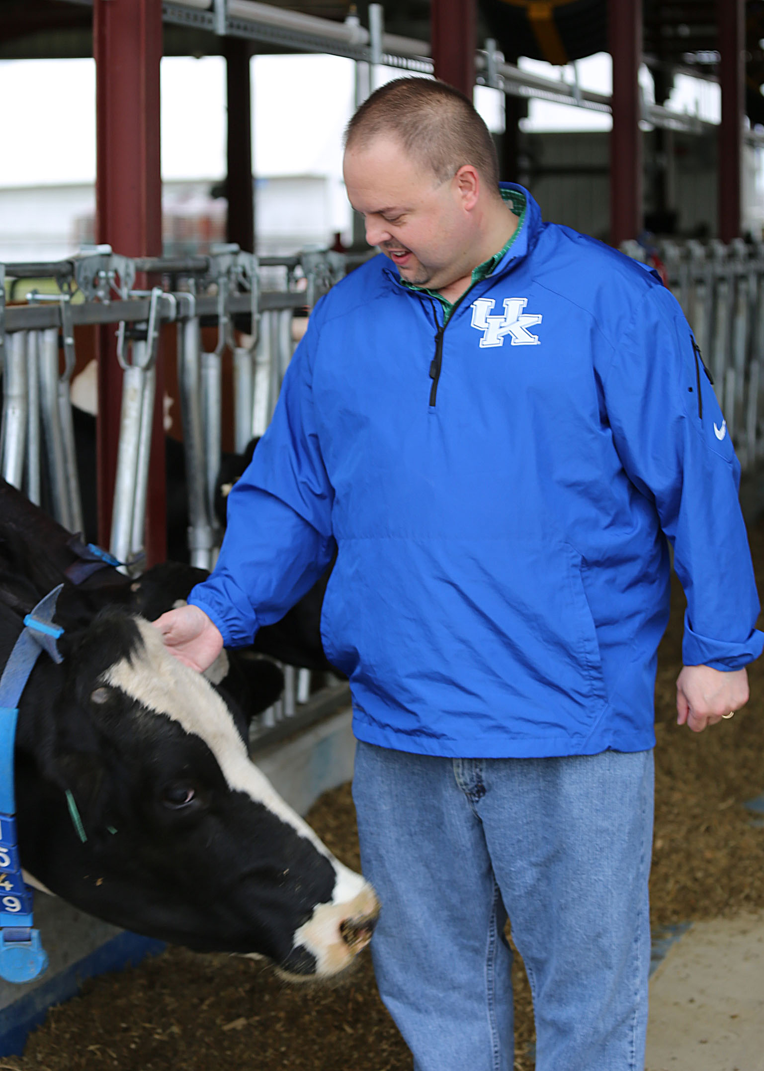 New Dairy Research Facility Built with Cow Comfort in Mind