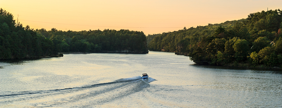 Three essential tips to ensure smooth sailing this boating season